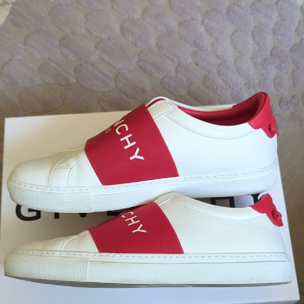 Givenchy Unisex Red and White Low Top Slip-On Sneakers Sz 40.5 - Picture 6 of 9